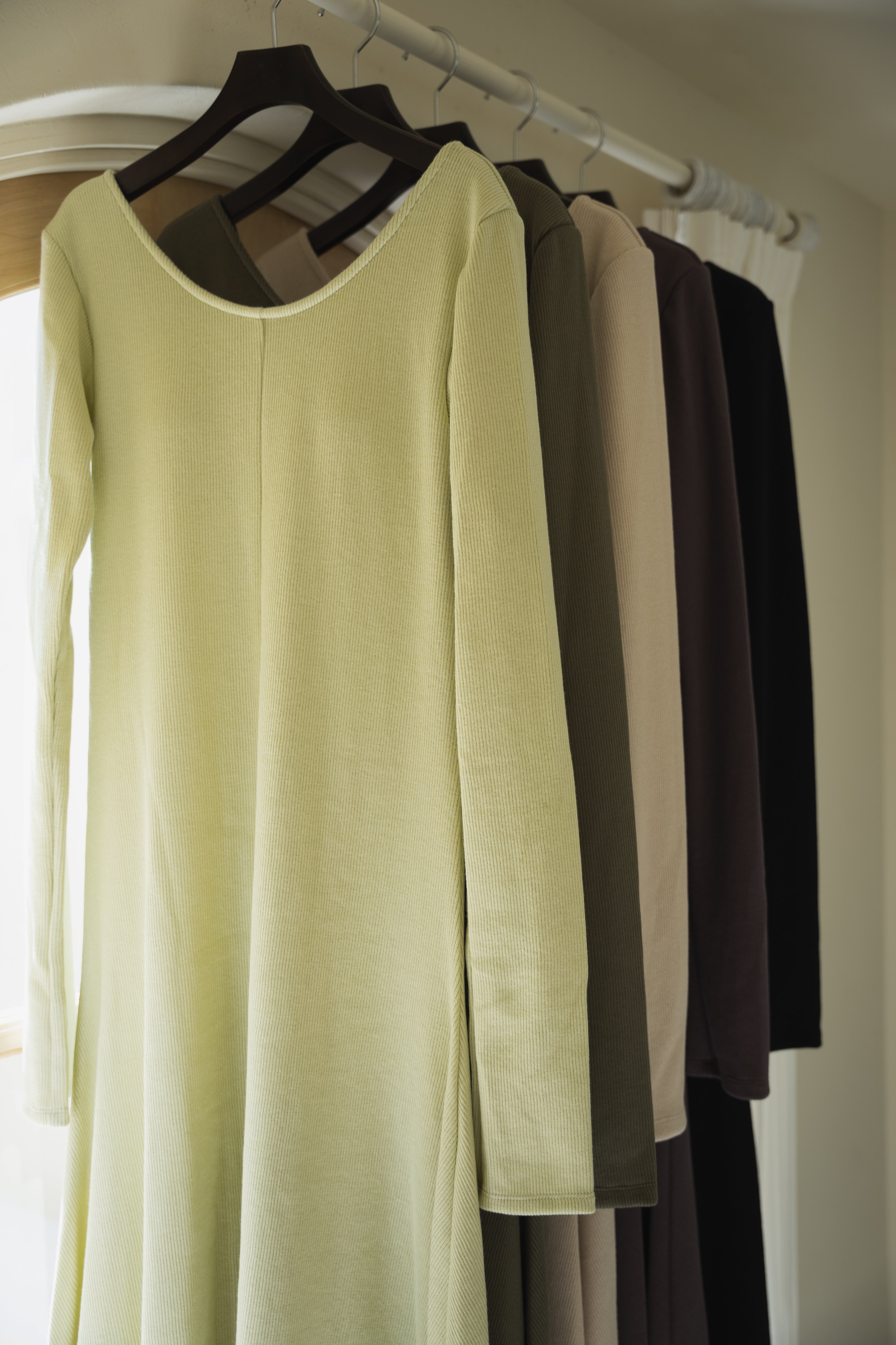 Back open soft rib dress