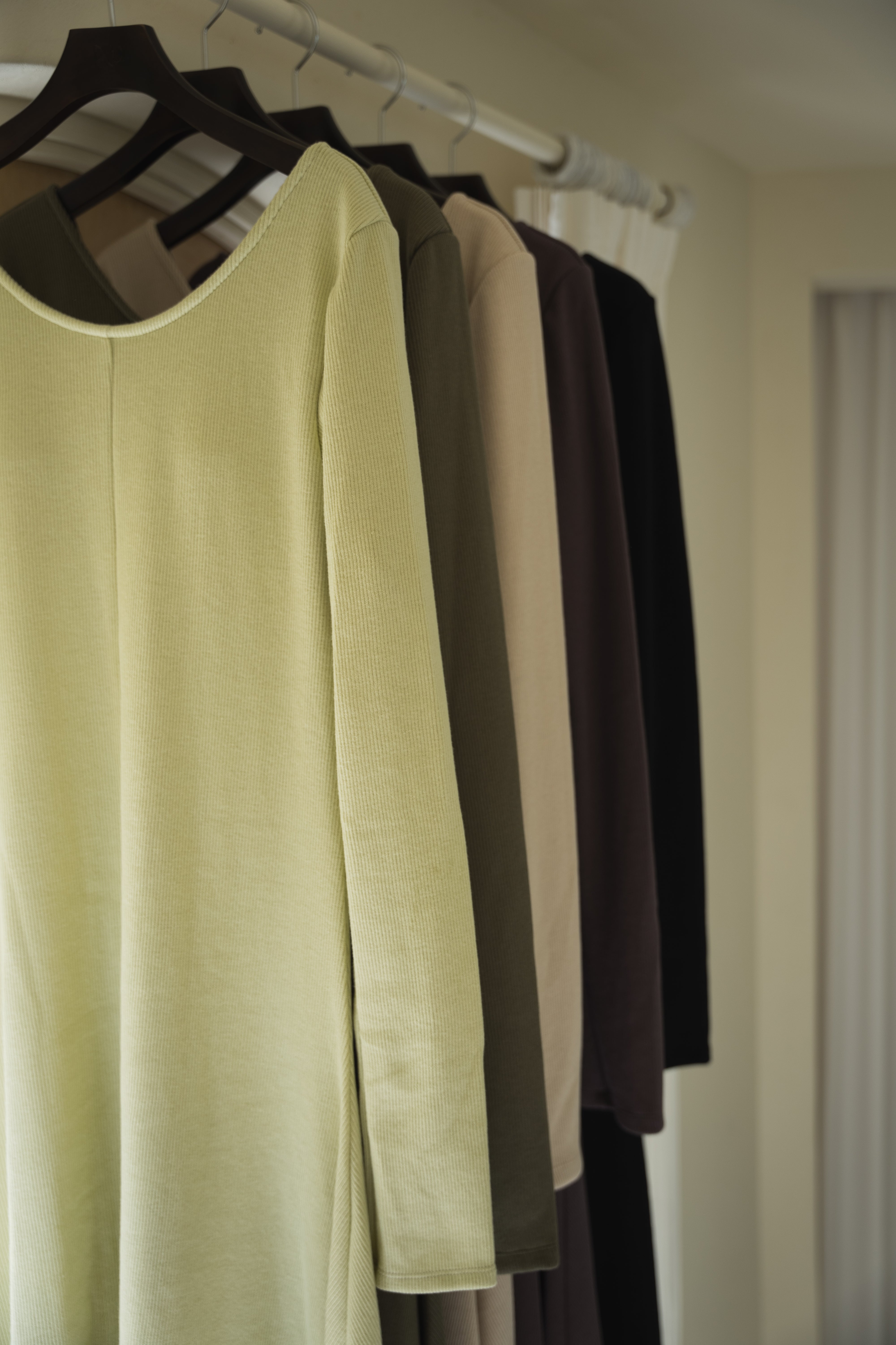 Back open soft rib dress