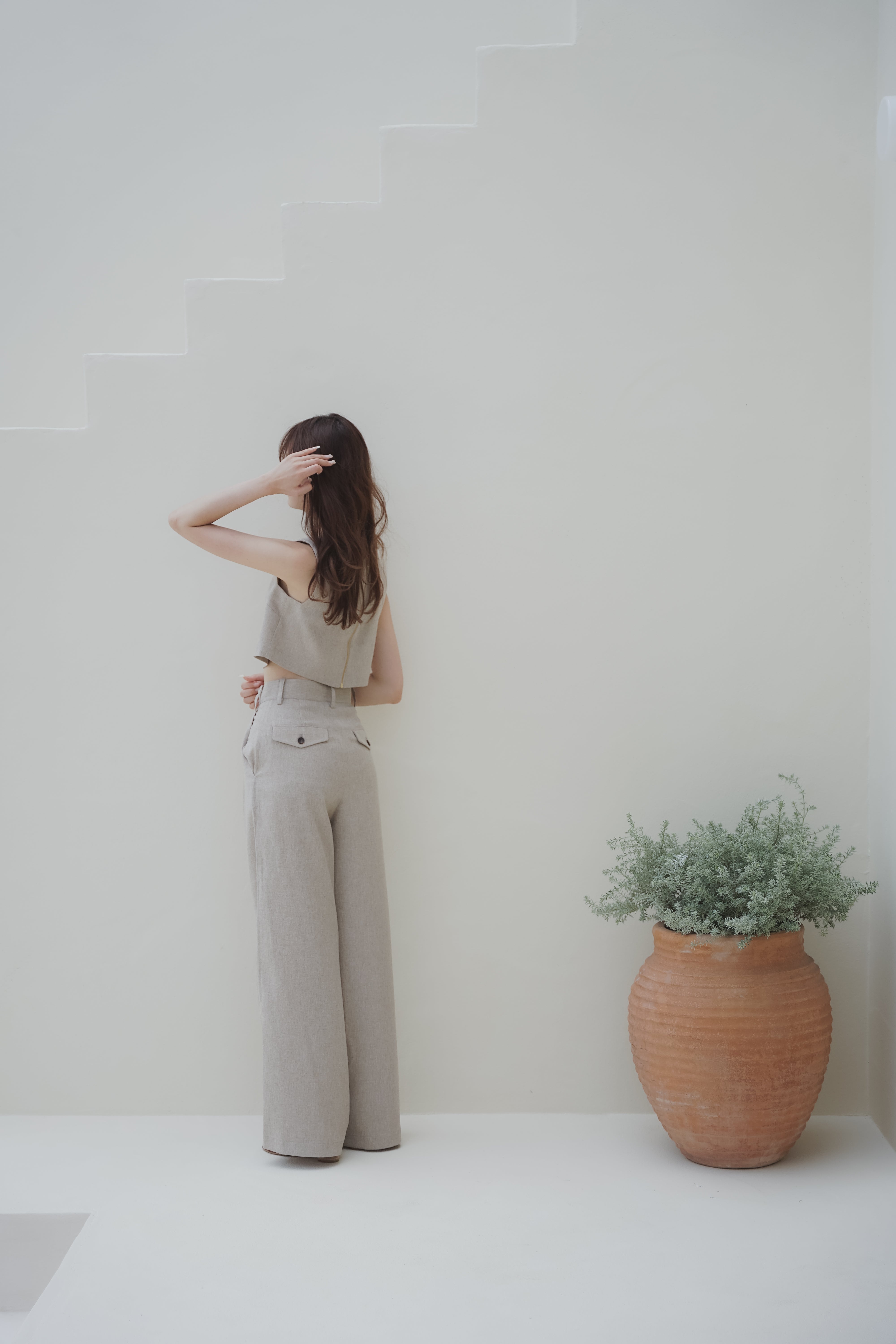 mélange three tuck pants